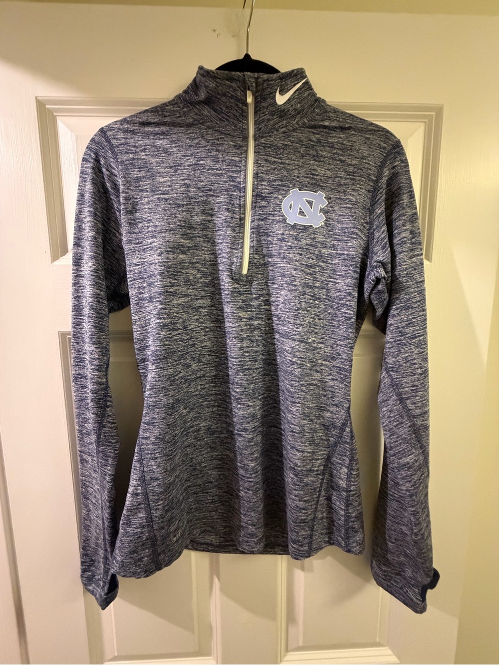 Nike Women’s Heathered Carolina Blue Quarter-Zip Pullover